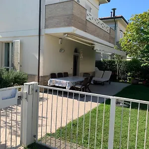  Apartment Medusablu121