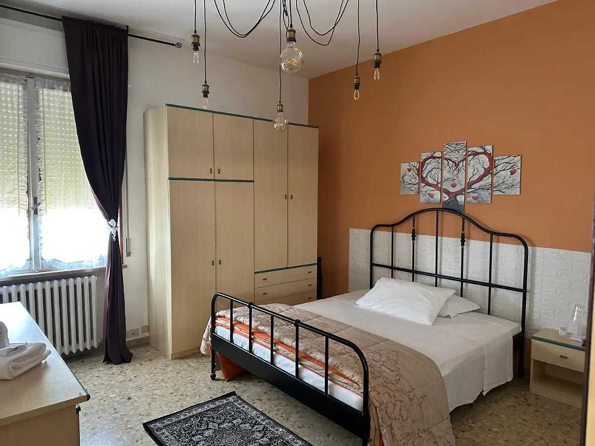 La Casa Di Jennifer Apartment Parma