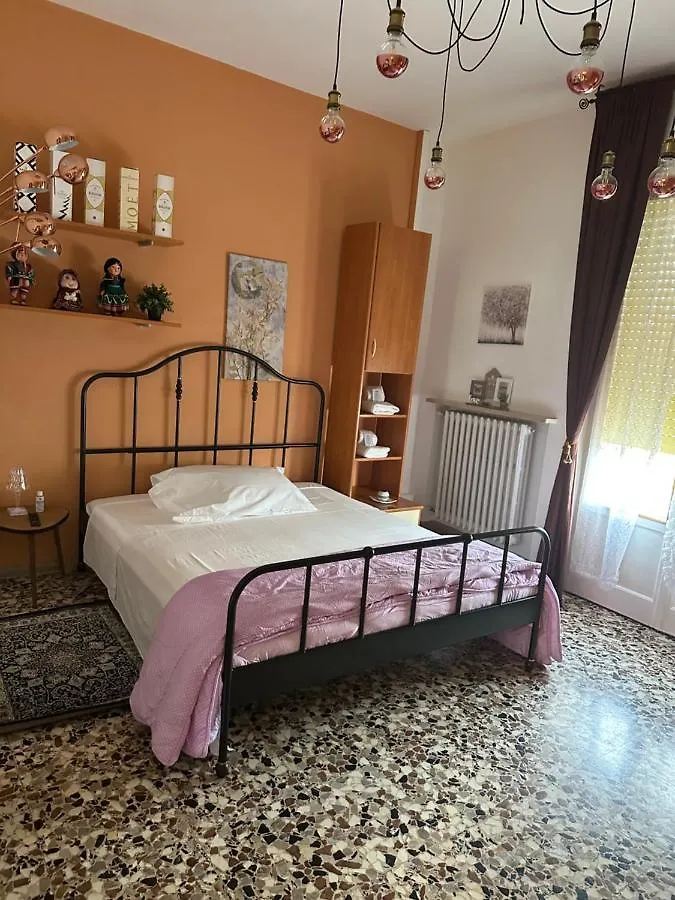 La Casa Di Jennifer Apartment Parma Italy